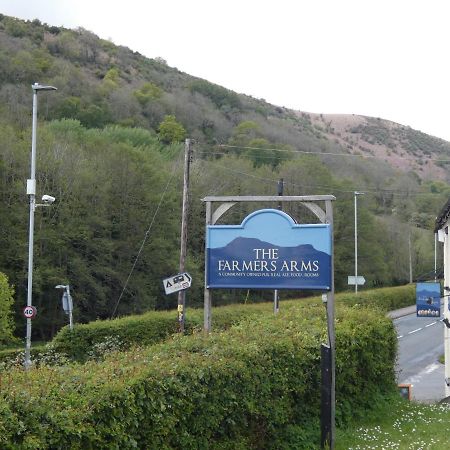 The Farmers Arms, Cwmdu 랜위딘 외부 사진